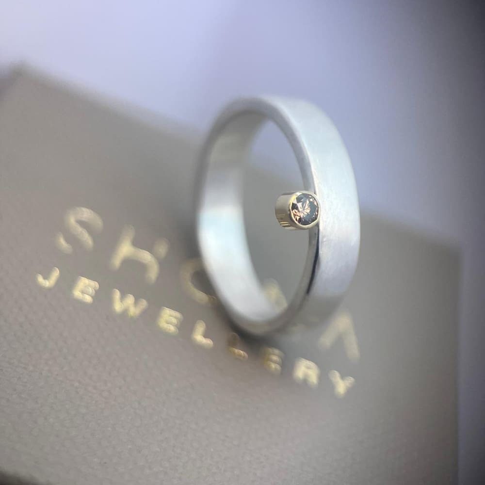 Offset Chocolate Diamond Ring02