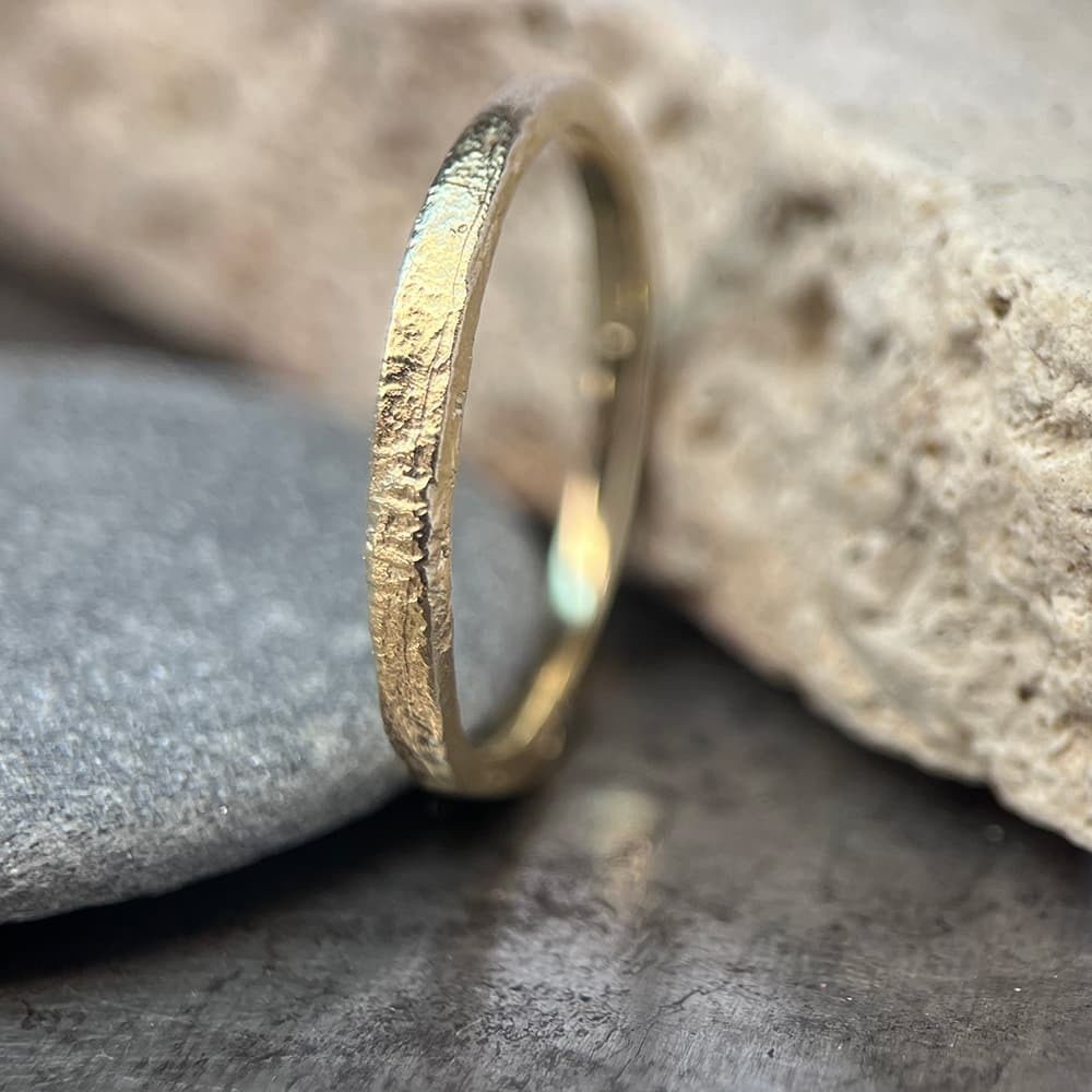 Slim Molten Ring Gold Sup02